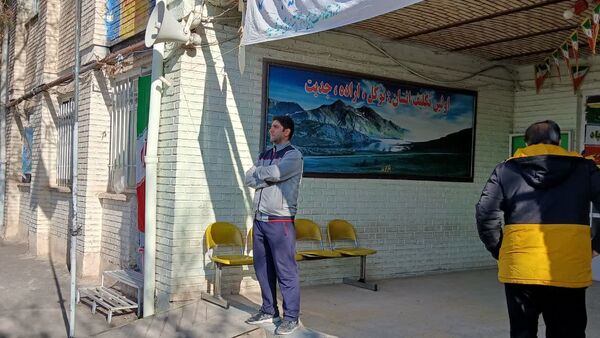آیین تجلیل و قدردانی از برترین‌های مسابقات فوتسال درون مدرسه‌ای در دبیرستان امام رضا (ع) 
