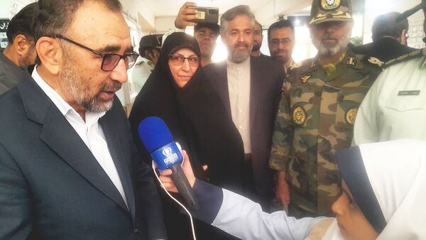 آیین نواختن زنگ مهر، ایثار و شهادت در دبستان شاهد حاج تقی آقا بزرگ ناحیه یک مشهد 