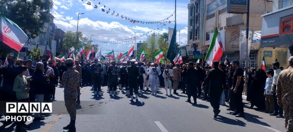 آرام گرفتن پیکر شهید سپهبد عبدالرحیم موسوی در حریم امن فاطمی