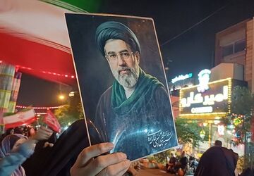 حضور اساتید «محفل ستاره‌ها» در تجمعات میدان خراسان