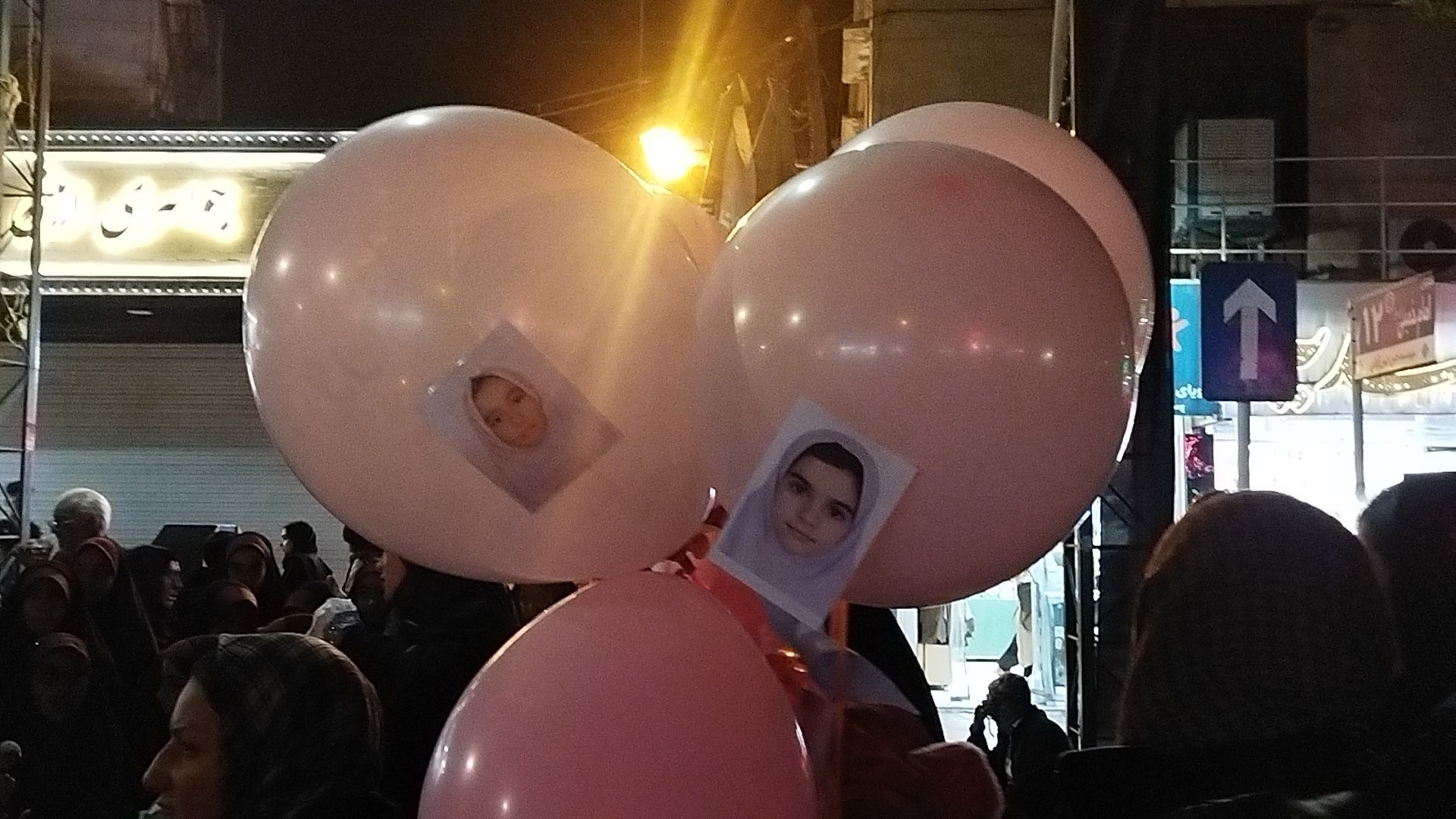 دختران نیشابوری در صف اول تجمعات-۲
