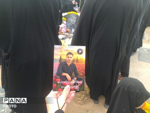 جمعیت زنان و مردان شیر دل این خاک در روستای بابان در تولدشهیدمهدی بیات 