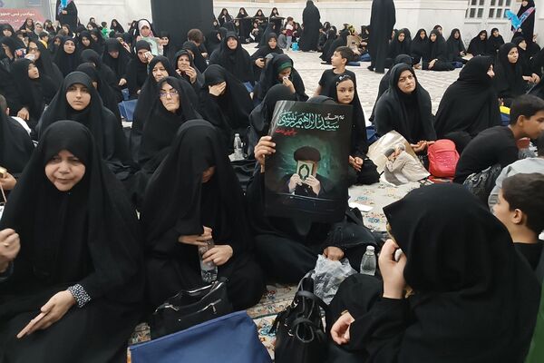 آخرین اجلاسیه ۱۲۰۰۰ شهید شهرستان‌های استان تهران در مصلی نمازجمعه باقرشهر