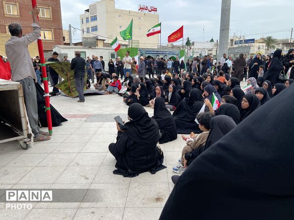 بیعت مردم جزیره قشم با آیت‌الله سید مجتبی حسینی خامنه‌ای 