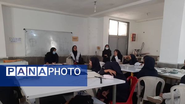 هفته بهداشت روان هنرستان زهرای مرضیه حاجی‌آباد