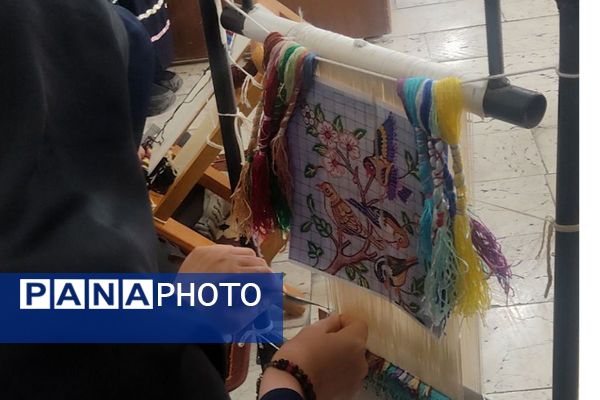 هنرهایی که نفس میکشند؛ با هنرمندی دانش‌آموزان دبستان امید بهارستان‌دو