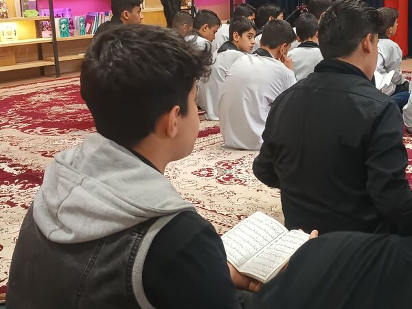 همایش احلی من العسل در اتحادیه انجمن‌های اسلامی دانش‌آموزی نیشابور