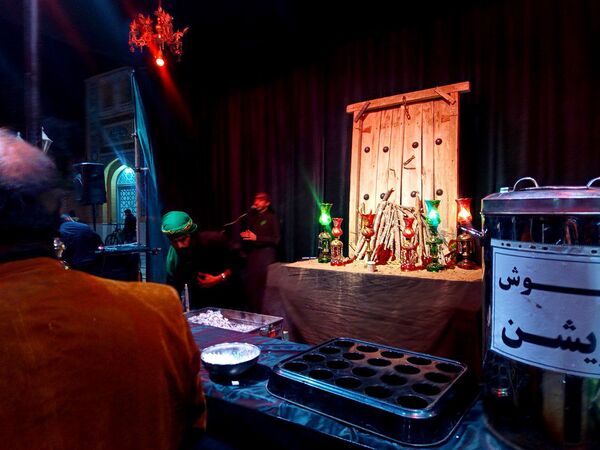 موکب هایی به عشق فاطمه (س) در کاشمر