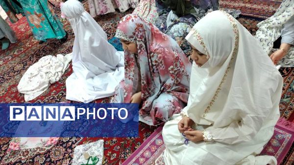 جلوه بندگی در محراب نوجوانی؛ اعتکاف دختران در مسجد حضرت محمد(ص)