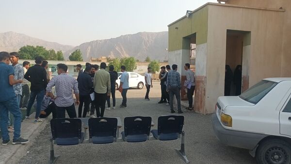 برگزاری آزمون سراسری کنکور در حاجی‌آباد