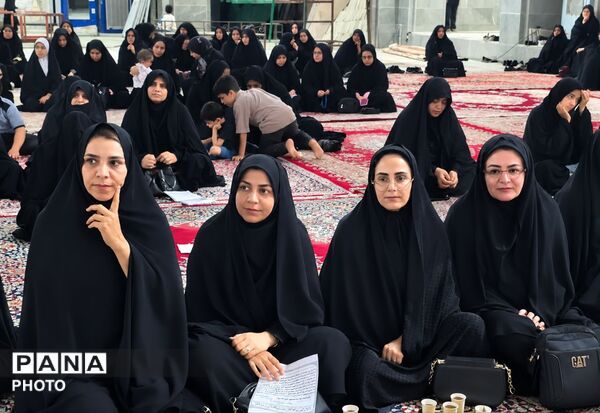 حسینیه میونگاه بافق میزبان مراسم رهبر شهید ایران
