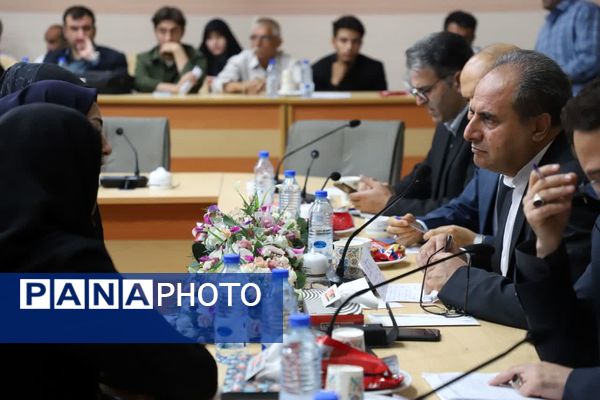 دیدار مردمی مدیرکل آموزش و پرورش آذربایجان شرقی در آستانه بازگشایی مهر