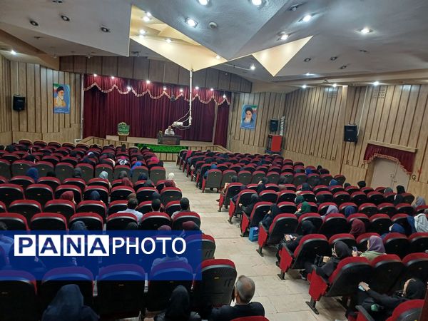 برگزاری کارگاه توانمندسازی مربیان مقطع ابتدایی در کانون شهید مطهری شهرستان فردیس 