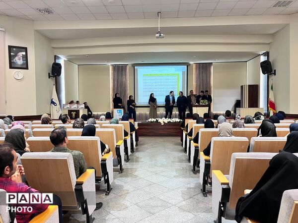 مجمع عمومی انجمن اولیا و مربیان در دبستان آرمینه مصلی‌نژاد
