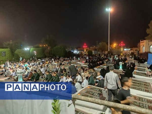 اختتامیه محفل قرآنی چهل شب با چهل شهید در آرامگاه شهید مدرس