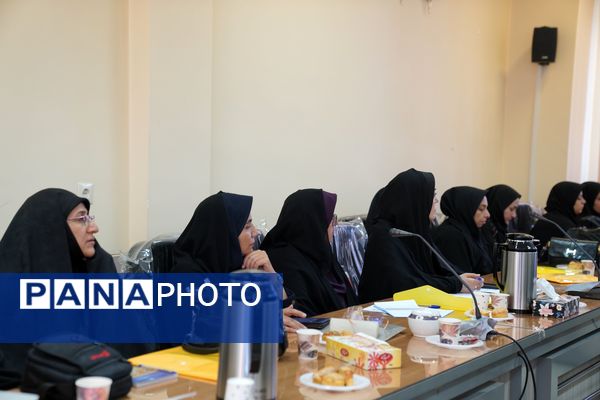 گردهمایی مسئولین و کارشناسان سازمان دانش‌آموزی نواحی و مناطق استان اصفهان