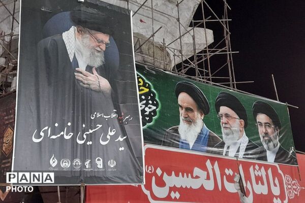 اجتماع باشکوه عظیم مردم غیور شهر قدس در میدان امام خامنه‌ای 