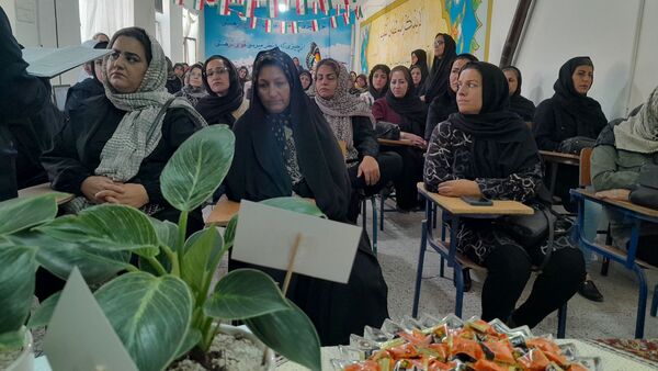 اولین جلسه مجمع انجمن اولیا و مربیان دبیرستان مخدره مرآتی