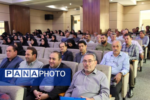 گردهمایی مدیران مدارس ناحیه 2 تبریز