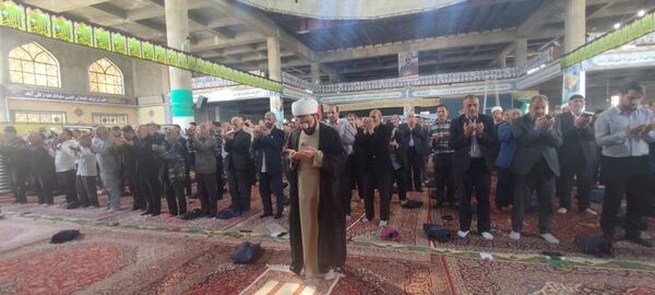 برگزاری با شکوه نماز جماعت عبادی سیاسی جمعه در شهرستان نورآباد