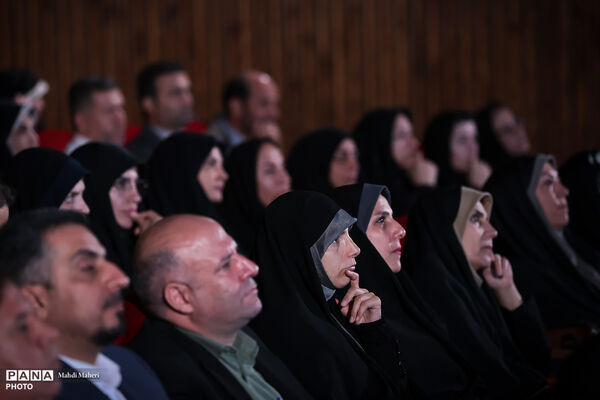  آیین گرامیداشت هفته پیوند اولیا و مربیان