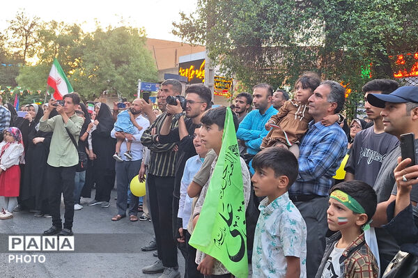 جشن کیلومتری به مناسبت عید غدیر در نجف آباد