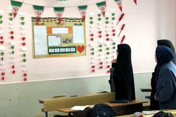 بازدید سرگروه کیفیت بخشی فعالیت‌های پرورشی از مدارس ناحیه دو شهرری 