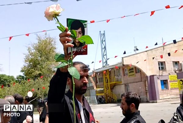 روایتی از مهر و ایثار با استقبال از خانواده شهدای میناب