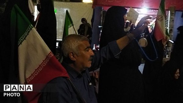  تجمع مردم در هشتاد و هفتمین شب در قاب پانا