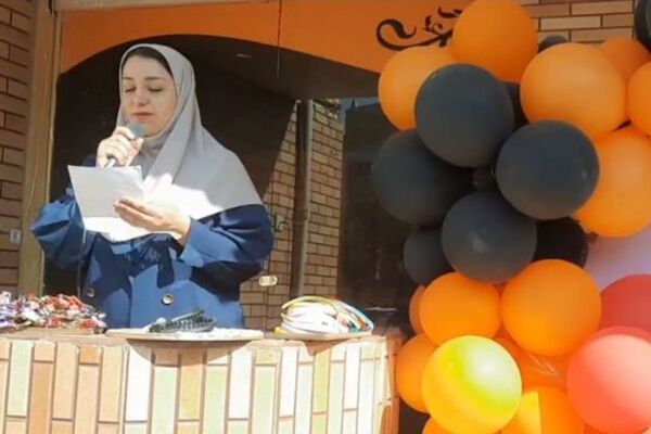 جشن ولادت حضرت زینب و روز پرستار در دبیرستان شهید زهره‌وند قرچک