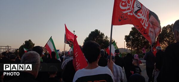 پیاده رویی جاماندگان اربعین حسینی از میدان مادر تا میدان شهرداری  ساوجبلاغ