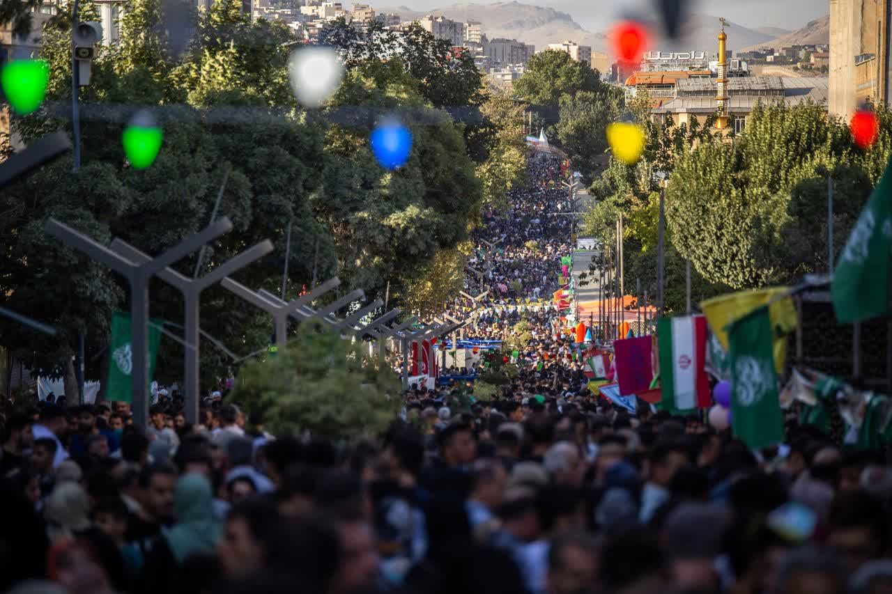 جشن بزرگ «مهمانی امت احمد(ص)» در سنندج 
