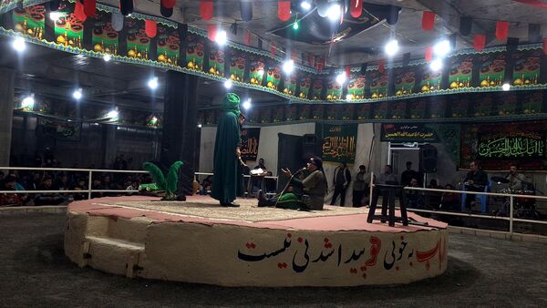 عطر غربت فاطمی در مارکده پیچید