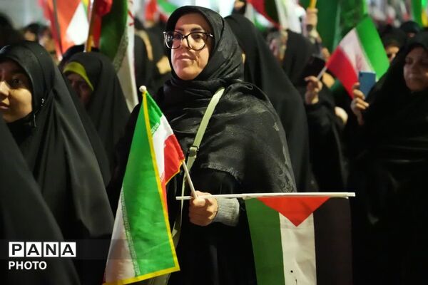 تشییع پیکرهای مطهر شهدای جنگ رمضان در کمالشهر کرج 