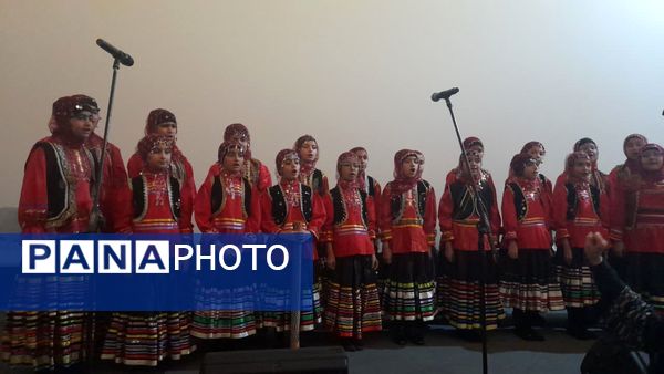 جشنواره فرهنگی هنری در بخش آوایی، تک نوازی، سرود و نقالی در ناحیه 7 مشهد