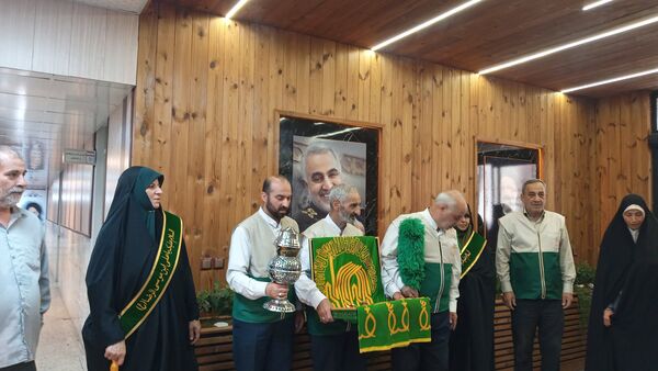حضور خادمین حرم مطهر امام رضا (ع) به‌مناسبت دهه کرامت و هفته معلم در اداره آموزش و پرورش منطقه ۱۹