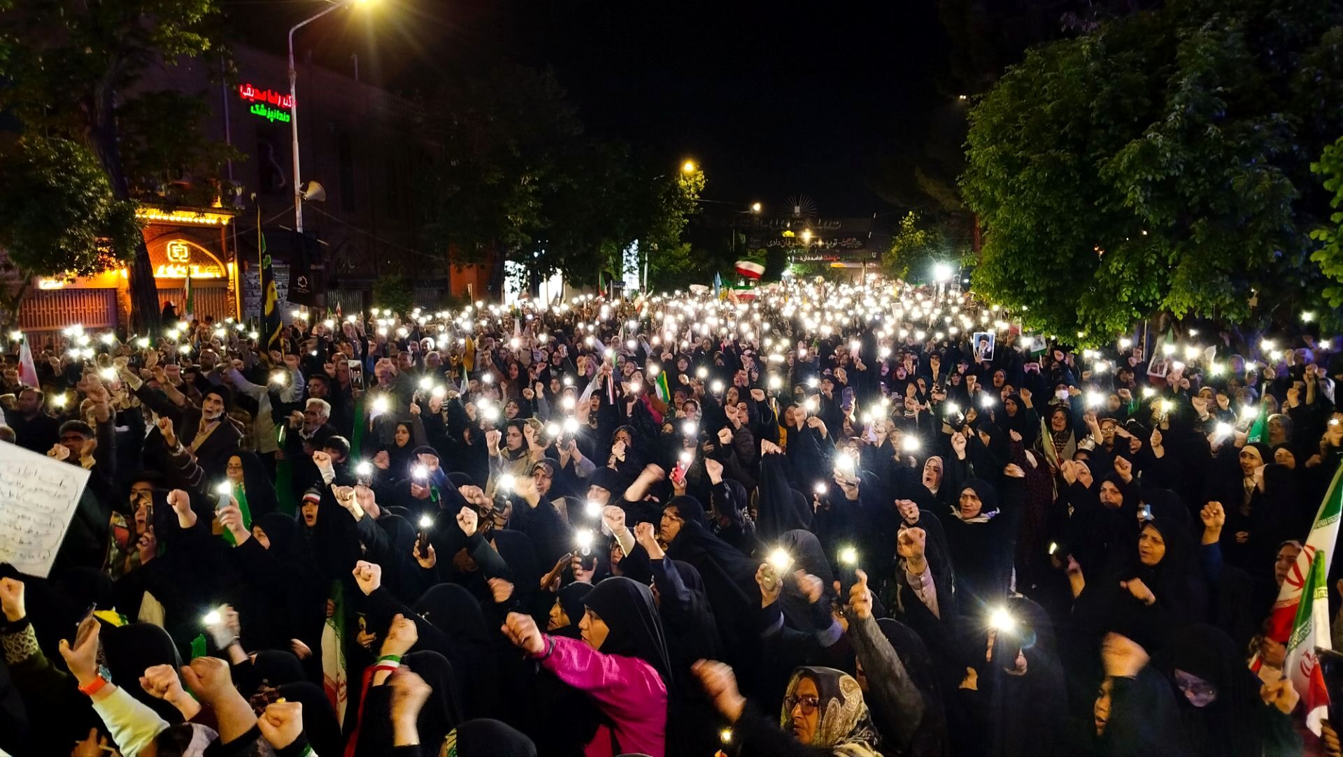 موج پنجاه و ششمین  اجتماعات شبانه نیشابور