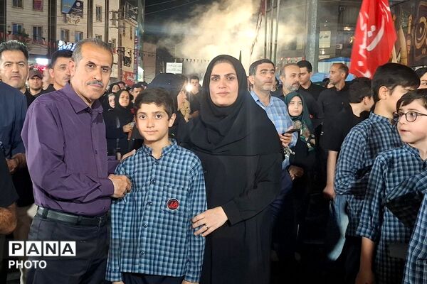  نجوای عشق در میدان قدس؛هم نوایی  دانش‌آموزان با «قاسم» 