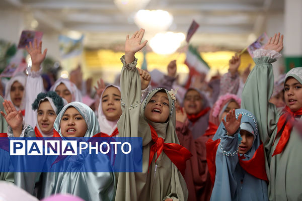 جشن تکلیف 2 هزار نفری دختران سراسر کشور در قم