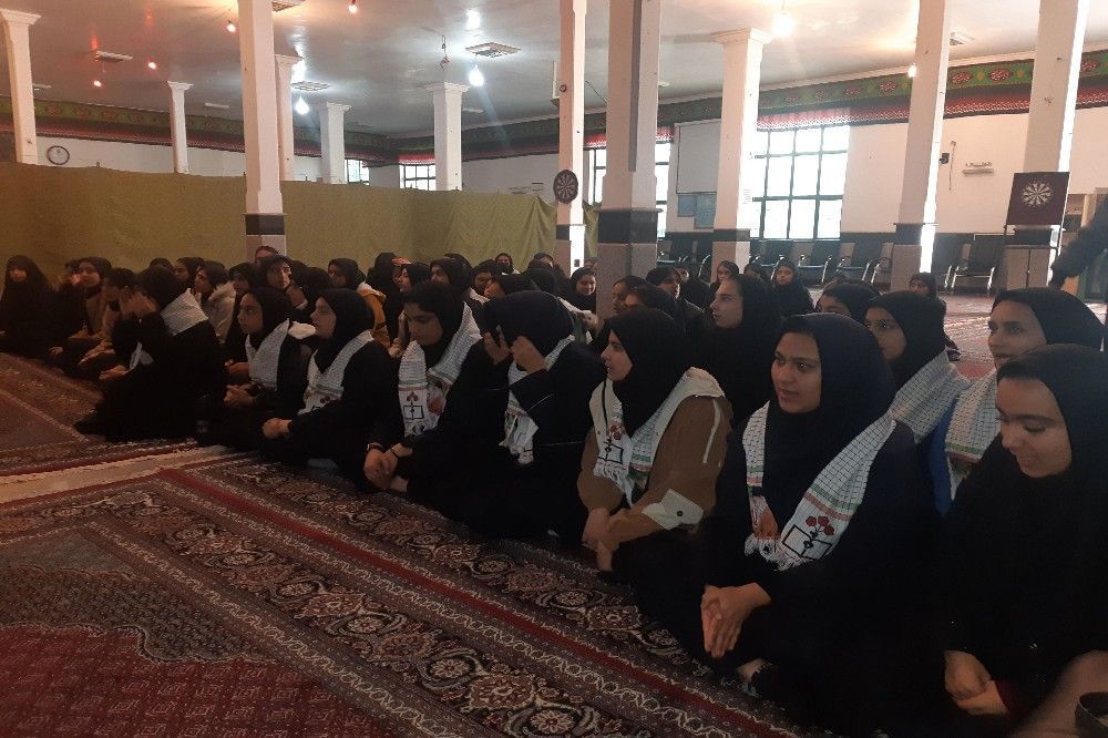 مراسم شهادت حضرت فاطمه زهرا (س) در دبیرستان شهید مجید دهنوی 