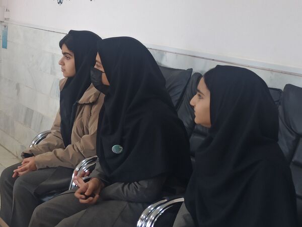  جلسه اول شورای دانش آموزی دبیرستان نمونه اندیشه 