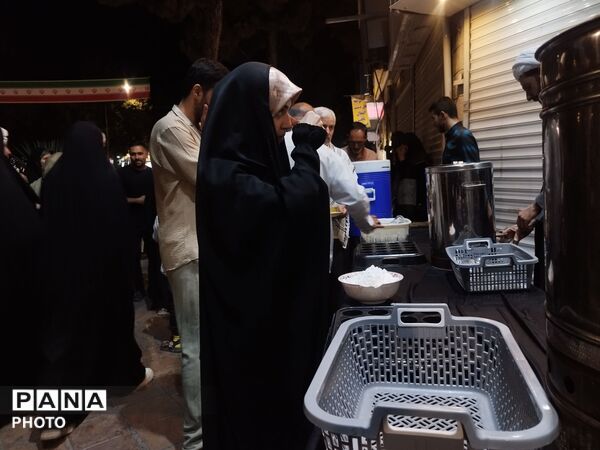 روضه و چای، رسمِ ماندگارِ طلاب در شبِ فراق