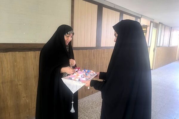 پاسداشت بزرگداشت حافظ شیرازی در اداره آموزش و پرورش ناحیه یک شهرری