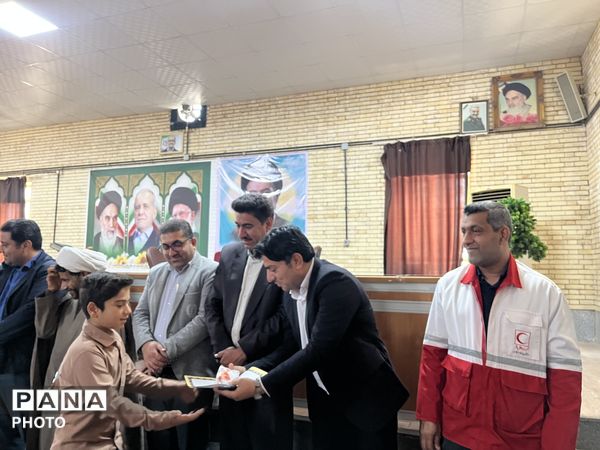آیین افتتاحیه هفته سلامت در سالن اجتماعات آموزش و پرورش رودبارجنوب
