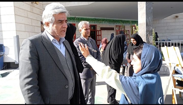 شورای دانش‌آموزی در فرآیند تصمیم‌گیری‌های مدرسه نقش مؤثری دارد