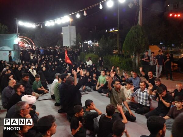 برگزاری مراسم جاماندگان اربعین با حضور پرشور مردم در پارک شهر قیدار 
