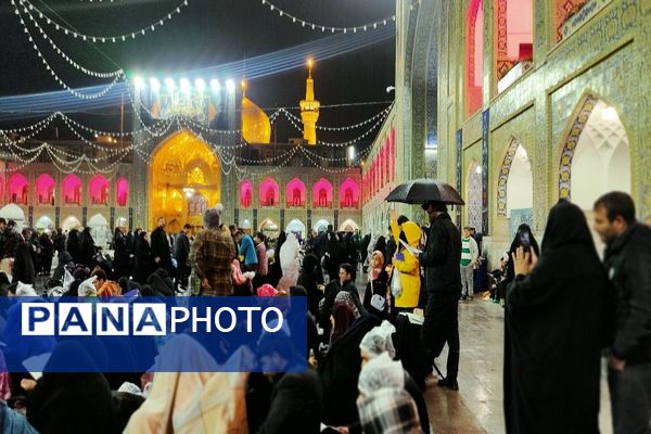 مراسم سومین شب قدر در بارگاه  ملکوتی حضرت امام رضا(ع)