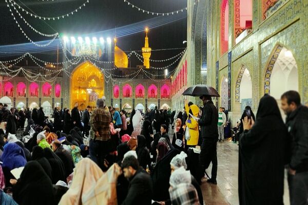 مراسم سومین شب قدر در بارگاه  ملکوتی حضرت امام رضا(ع)