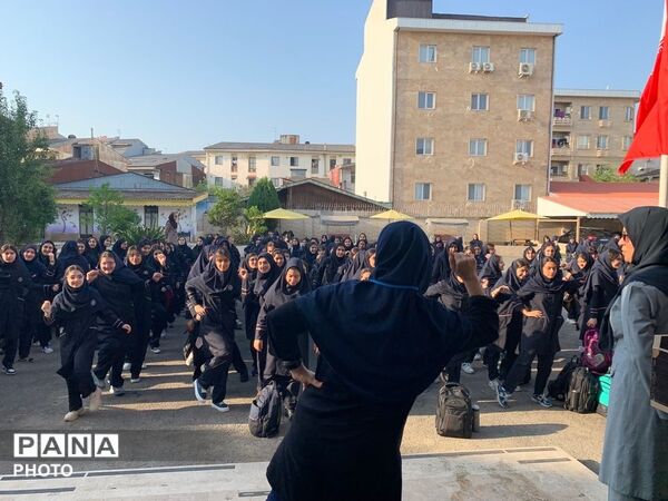 مهر، مقاومت و افتخار؛ شروع هفته اول سال تحصیلی در فرزانگان رشت