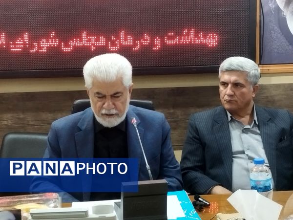 حضور معاونان وزارت بهداشت و مسئولان کشوری در شهرستان قروه